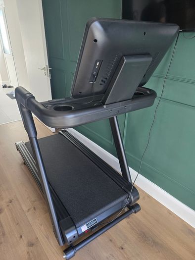BOLT T90 Treadmill with Incline
