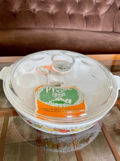 New Vintage Pyrosil Casserole Dish Spice of Life La Romarin 1970s with Lid and Original Box Unused