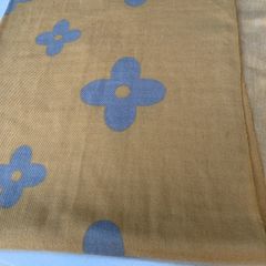Cashmere scarf