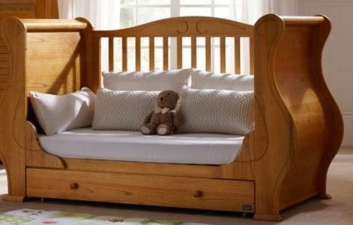 Tutti Bambini Louis Sleigh Cotbed