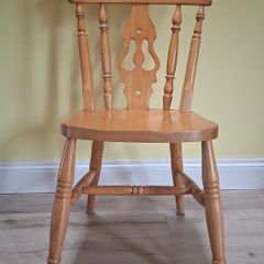 6 sold wood chairs