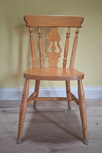 6 sold wood chairs