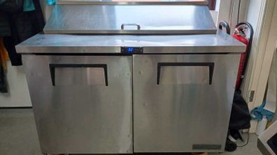 True Refrigeration 2-Door Commercial Sandwich Prep Counter Fridge