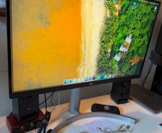 LG monitor 27" 4K IPS UHD / FreeSync / Adjustable stand