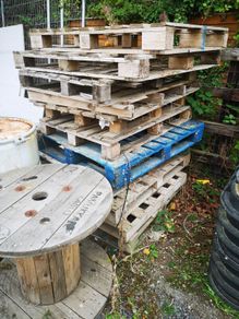 Free Pallets for firewood