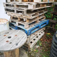 Free Pallets for firewood