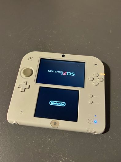 Nintendo 2DS