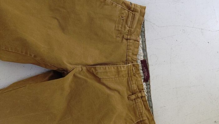 Zara Chinos 40" W.