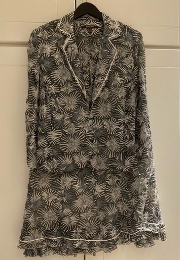 Ladies 2 Piece Suit - Jacket & Skirt