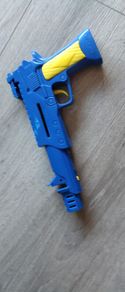 Plastic gun