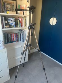 Hama Star 61 Tripod ( as new)