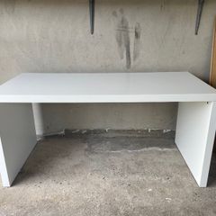 IKEA Malm Desk (Large)
