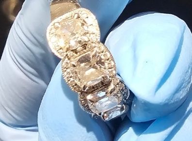 14K White Gold Diamond Ring