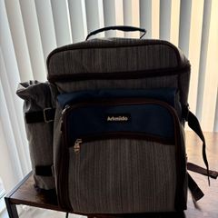 Picnic backpack with cutlery