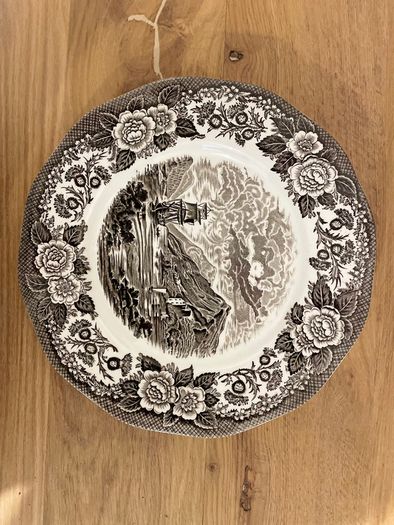 Wedgwood Plates- Lochs of Scotland