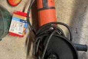Hilti 9" grinder as new