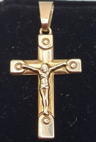 Vintage 9ct gold cross