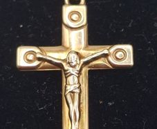 Vintage 9ct gold cross