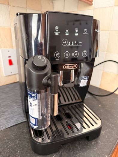 Delonghi Magnifica Start