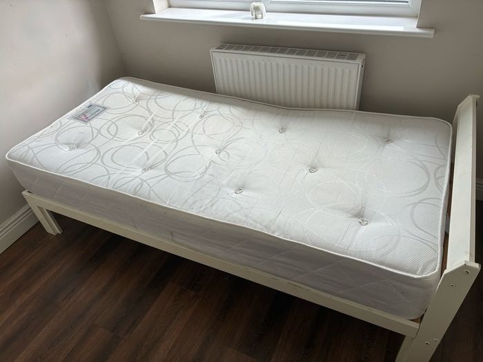 FREE single bed with mattress