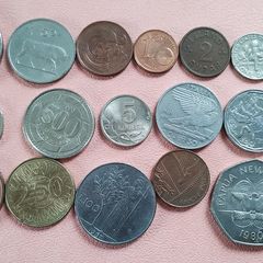 19 World Coins 1926 - 2010 (25218)