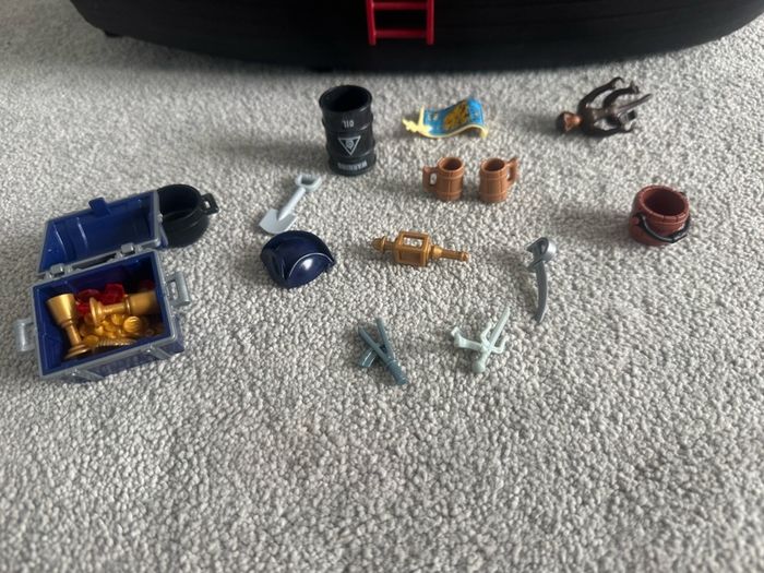 Pirate ship playmobil fun toy