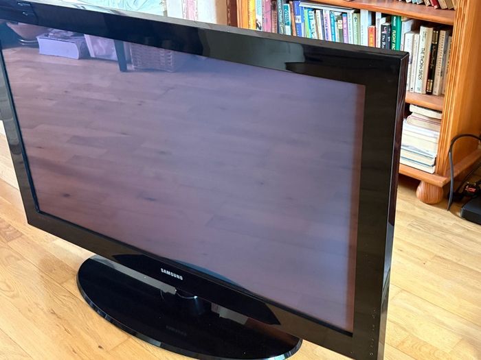 Samsung 42inch TV