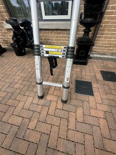 telescopic ladder
