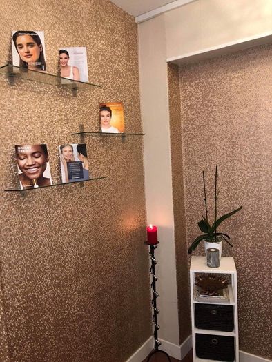 Beauty room to rent
