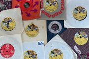 2. Rod Stewart vinyl record singles 3 euros each
