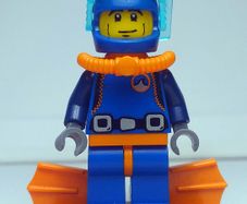 Lego Collectable Minifigures Series 1:Deep Sea Diver (100% Complete) COL01-15