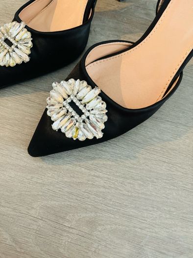 Black heels shoes