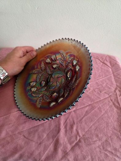 Strawberry Northwood Amethyst basketwave bowl