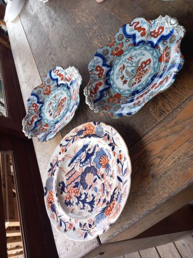 3 Imari plates from 1800s, hand painted, antiques, D18