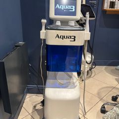 Aqua3 Hydraglow facial machine