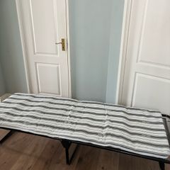 Fold up bed
