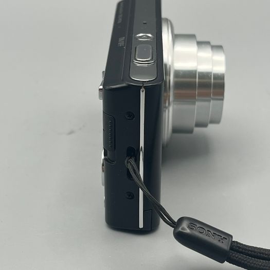 Sony Cyber-shot DSC-W730 16.1MP Digital Camera Black - Full Kit