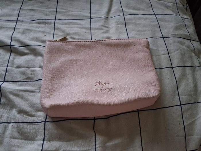 cosmetic bag