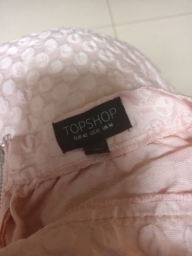 Topshop Skirt. S.14.  New-No Tag.