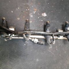 Audi A4 B6 B7 2000-2008 1.8 T Turbo Petrol Engine Fuel Rail With Injectors