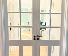 5 x White Internal Solid Doors  Excellent Condition