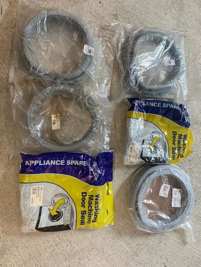Door gaskets and elements clearance
