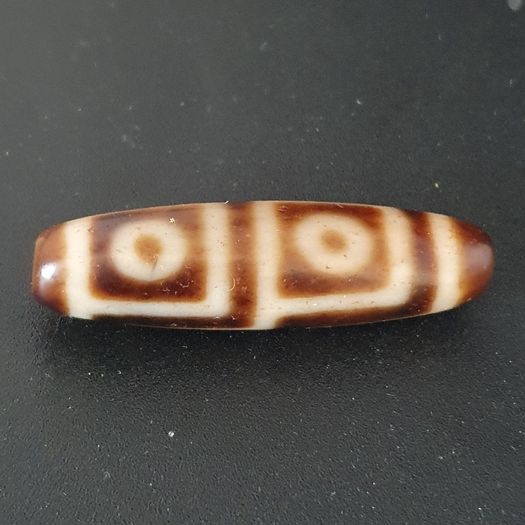 Antique Himalayan Tibetan 4 Eyes Agate Dzi Bead Amulet