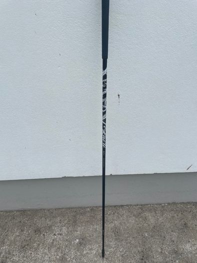 Extra Stiff driver shaft with taylormade connection