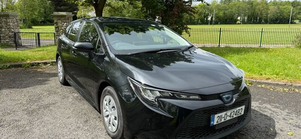 2021 Corolla Touring Hybrid Auto only19900