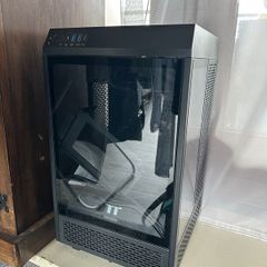 Thermaltake Tower 200 Black/Mini ITX Computer Case/ 2x140mm