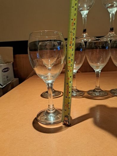 (NEW!) x11 Wine Glasses
