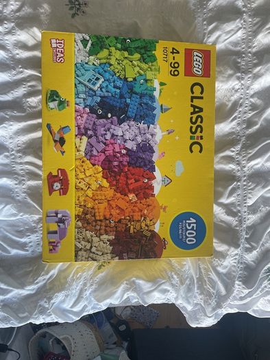lLego Classic 1500 pieces , item number 10717