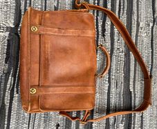 Briefcase soft leather Coach Essex shoulder bag laptop case