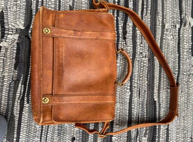 Briefcase soft leather Coach Essex shoulder bag laptop case